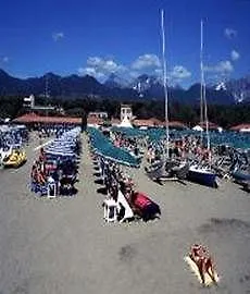 Hotel Elizabeth Marina di Pietrasanta 3*,  Italy